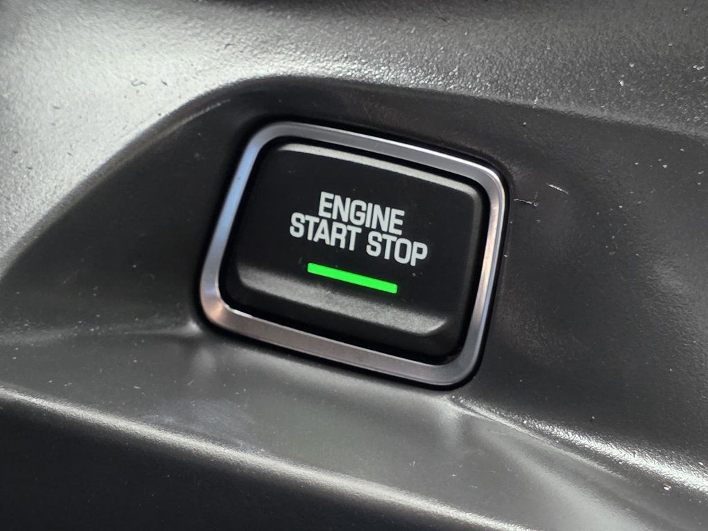 2023 Chevrolet Camaro Coupe photo 14