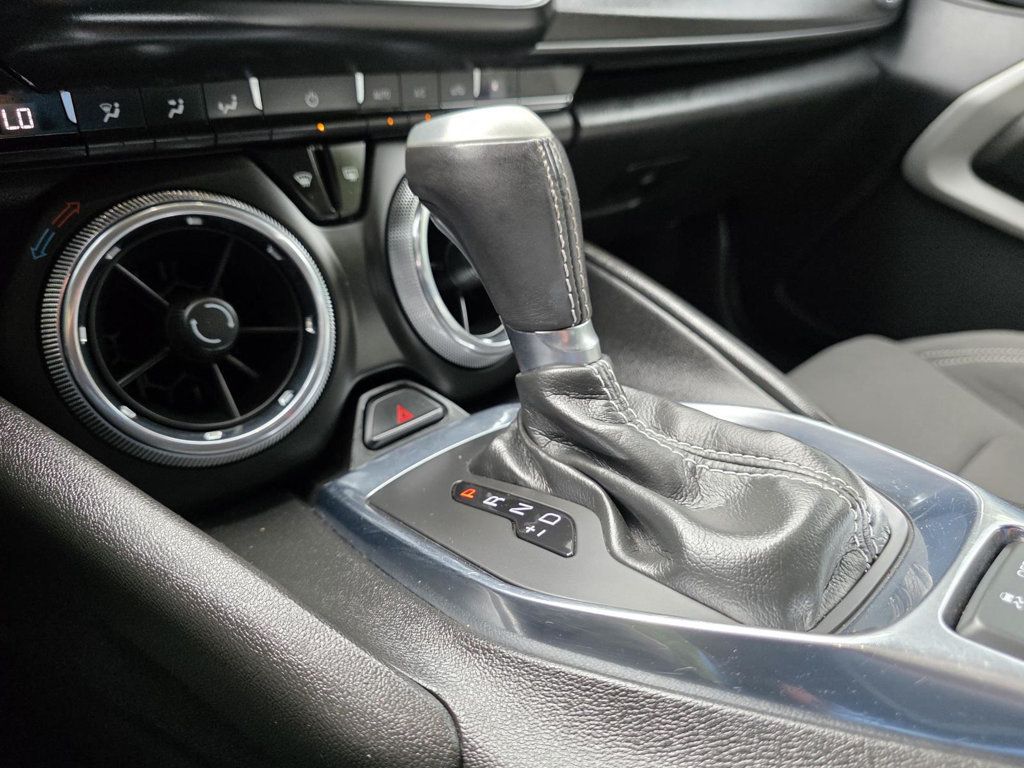 2023 Chevrolet Camaro Coupe photo 16
