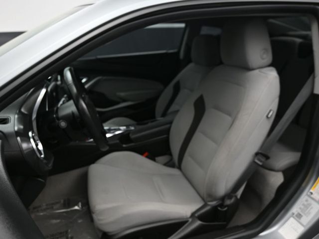 2023 Chevrolet Camaro 2dr Coupe 1LT - 23004785 - 4
