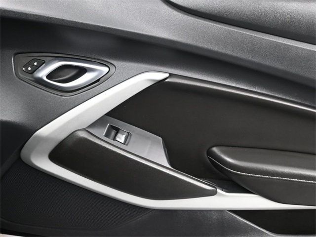 2023 Chevrolet Camaro 2dr Coupe 1LT - 22941298 - 14