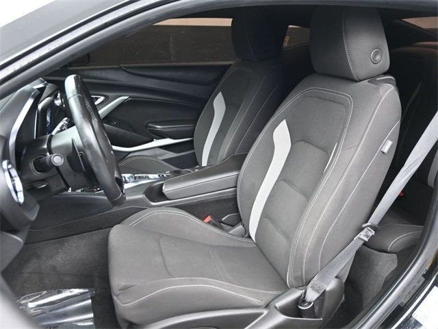 2023 Chevrolet Camaro 2dr Coupe 1LT - 22941298 - 8