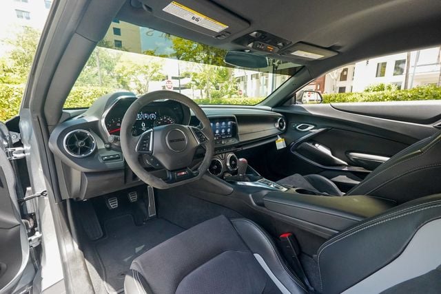 2023 Chevrolet Camaro 2dr Coupe 1SS - 23042681 - 2