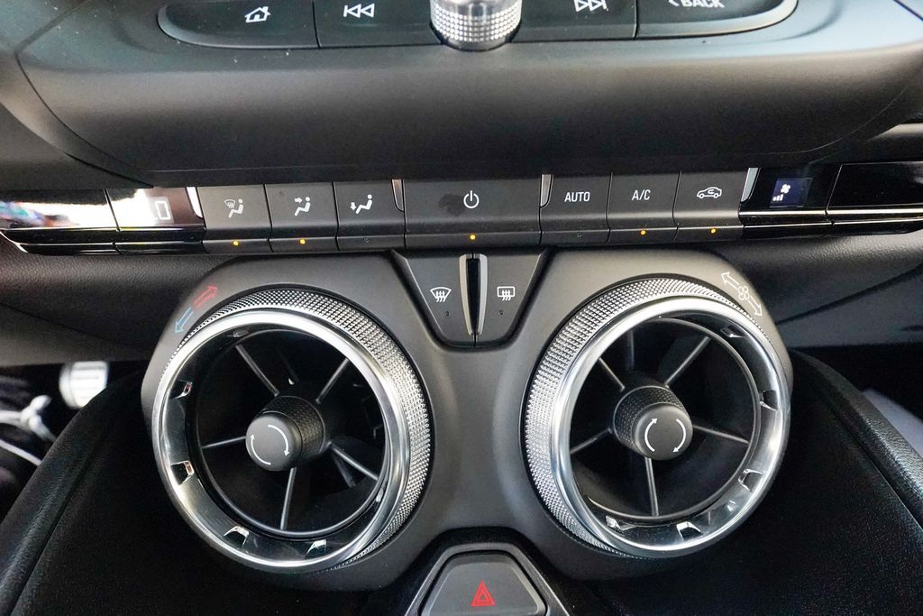 2023 Chevrolet Camaro 2dr Coupe 1SS - 23042681 - 70