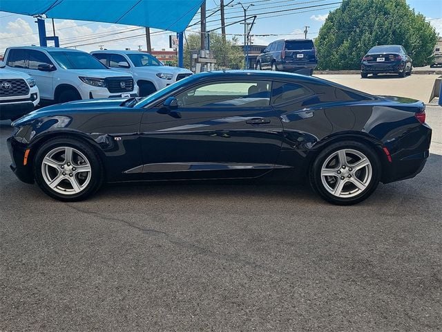 2023 Chevrolet Camaro 2dr Coupe 2LT - 22488424 - 1