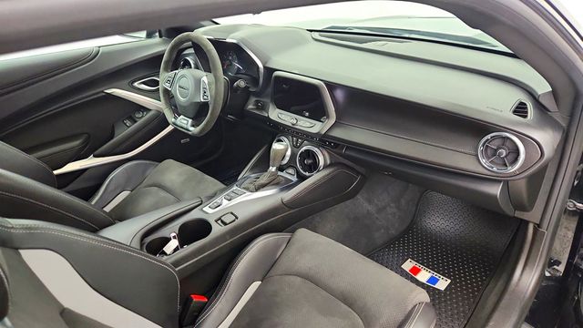 2023 Chevrolet Camaro 2dr Coupe 2SS w/ SS 1LE Track Performance Package - 22998982 - 25