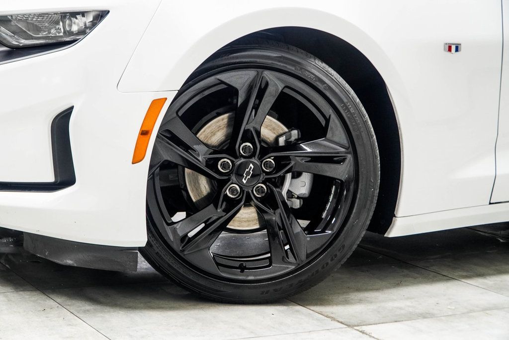 2023 Chevrolet Camaro 3LT photo 3