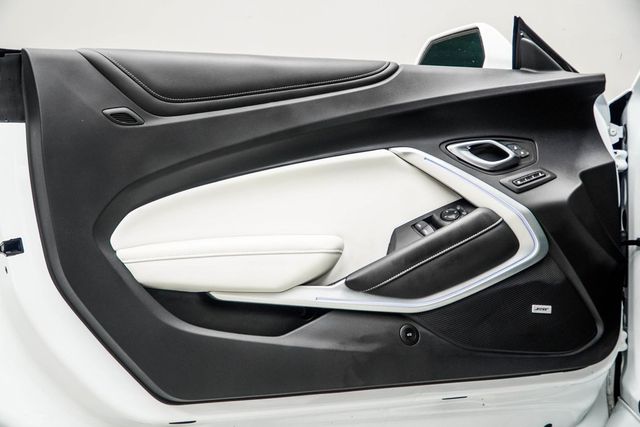 2023 Chevrolet Camaro 2dr Coupe 3LT - 22939429 - 30