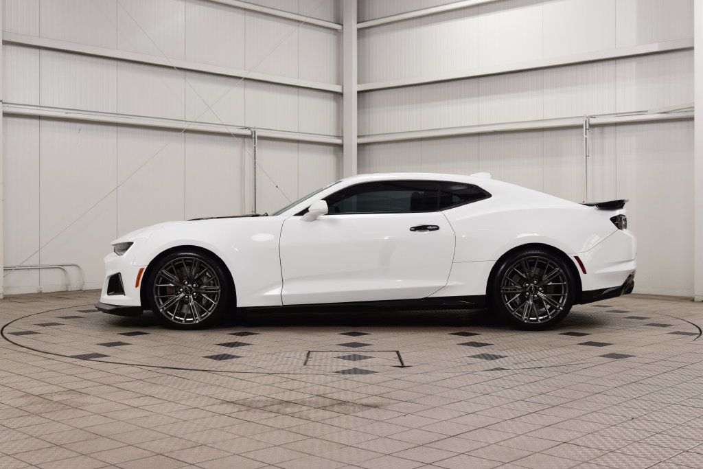 2023 Chevrolet Camaro 2dr Coupe ZL1 - 23082323 - 3