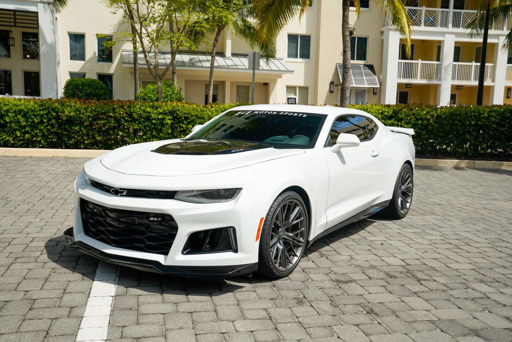 2023 Chevrolet Camaro ZL1 photo 9