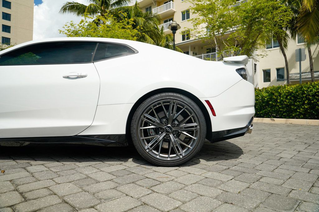 2023 Chevrolet Camaro ZL1 photo 16