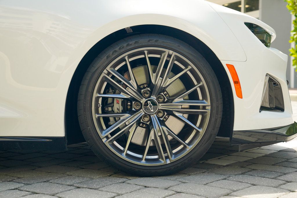 2023 Chevrolet Camaro ZL1 photo 35