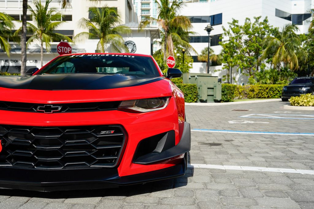 2023 Chevrolet Camaro 2dr Coupe ZL1 - 23050694 - 7