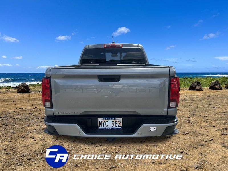 2023 Chevrolet Colorado LT photo 3