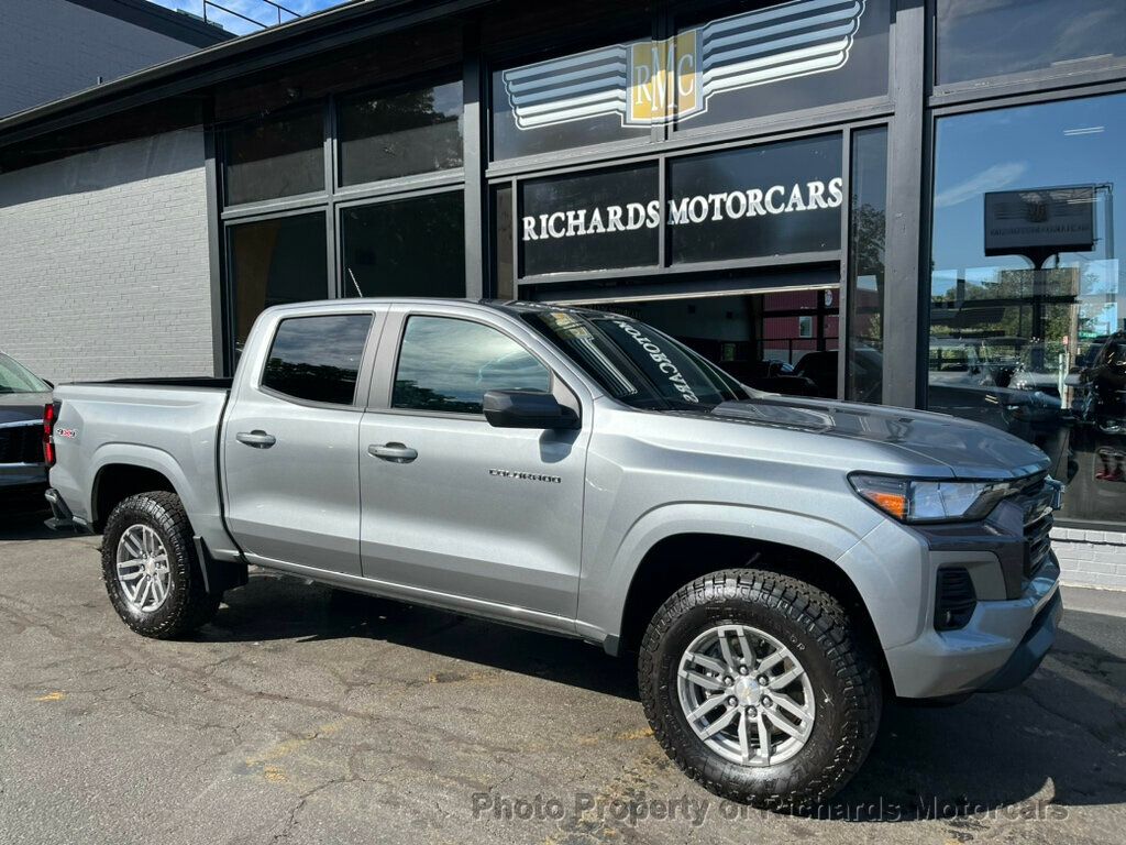 2023 Chevrolet Colorado 4WD Crew Cab LT - 22572821 - 0