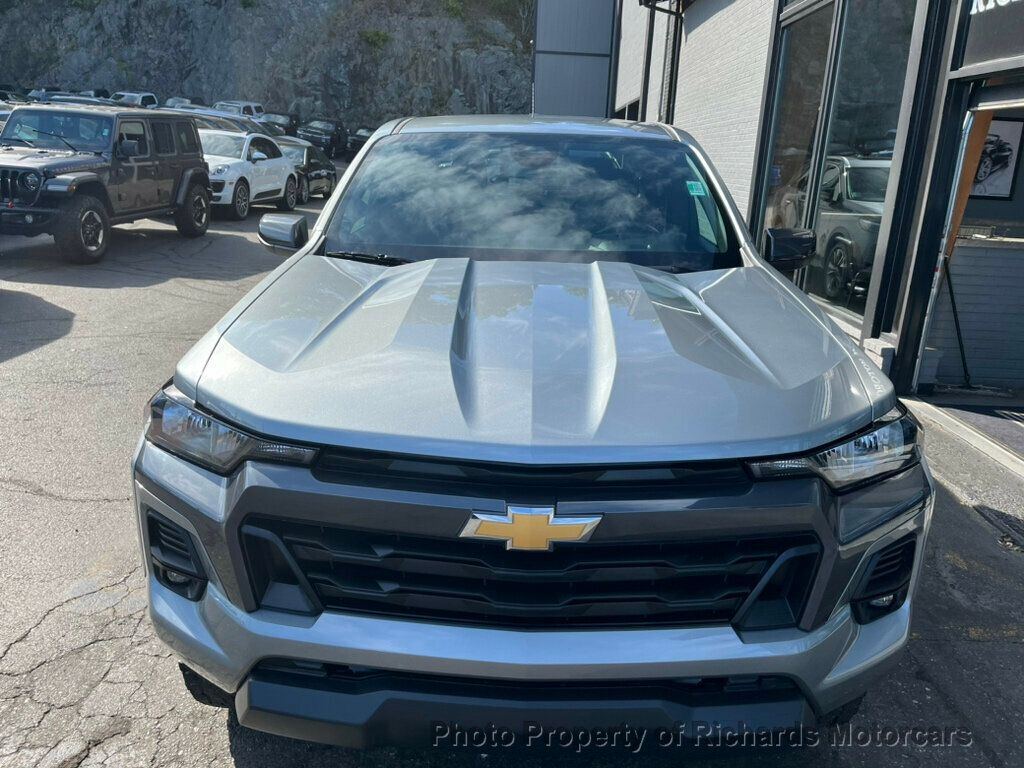 2023 Chevrolet Colorado 4WD Crew Cab LT - 22572821 - 8