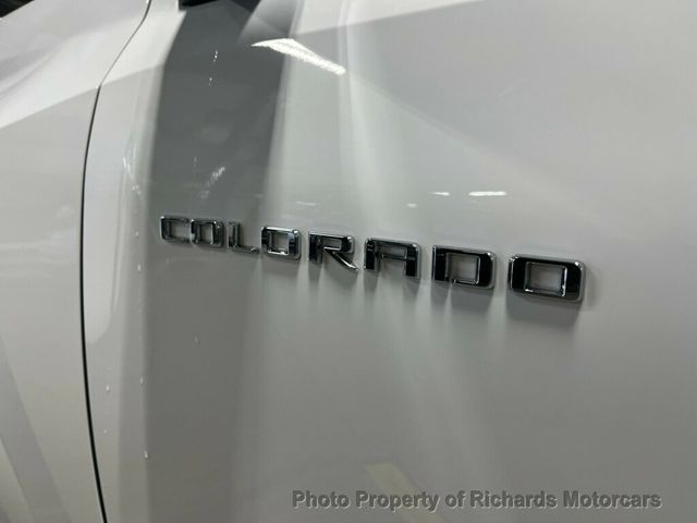 2023 Chevrolet Colorado 4WD Crew Cab LT - 22922046 - 8
