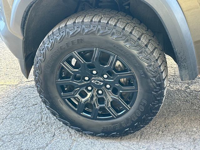 2023 Chevrolet Colorado 4WD Crew Cab Trail Boss - 23055185 - 11