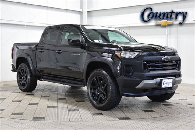2023 Chevrolet Colorado 4WD Crew Cab Trail Boss - 22916939 - 0