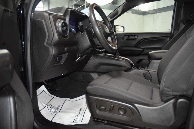 2023 Chevrolet Colorado 4WD Crew Cab Trail Boss - 22916939 - 37