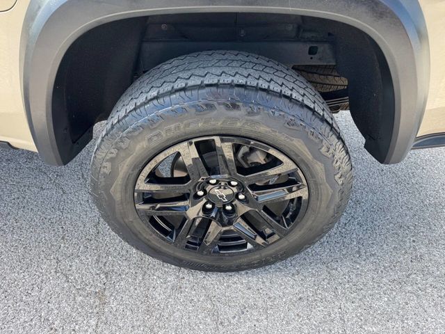 2023 Chevrolet Colorado 4WD Crew Cab Trail Boss - 23016900 - 25