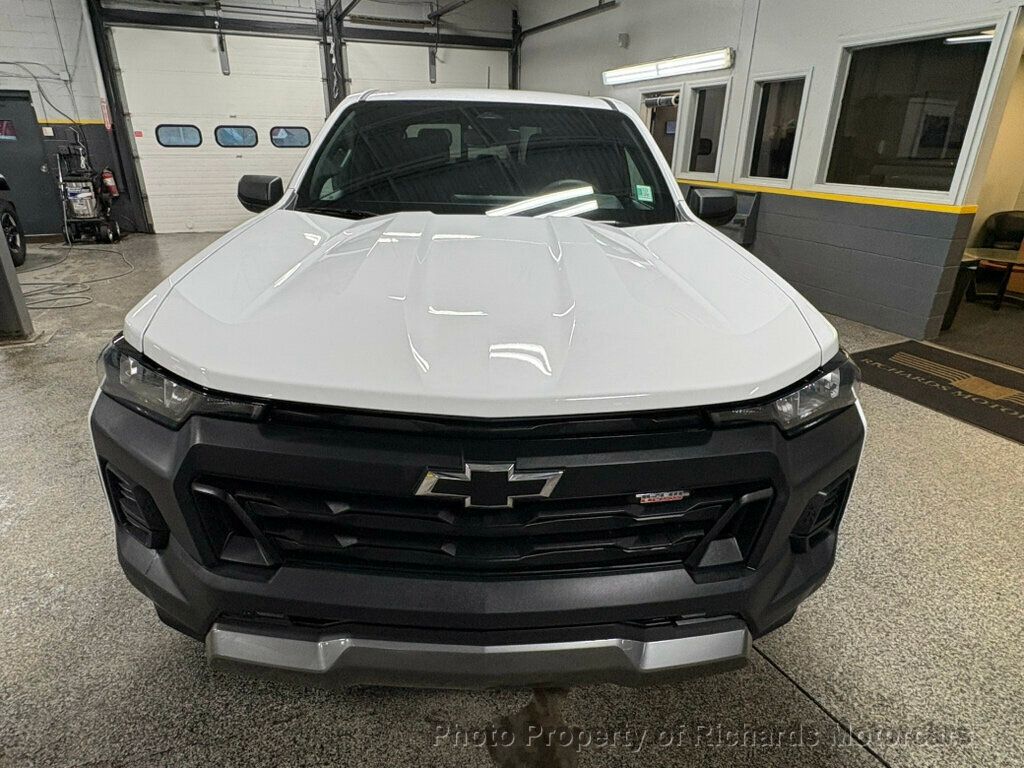 2023 Chevrolet Colorado 4WD Crew Cab Trail Boss - 22945961 - 11