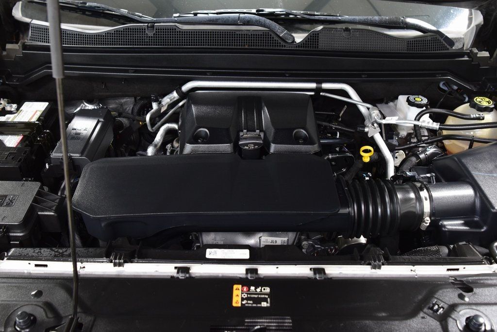 2023 Chevrolet Colorado 4WD Crew Cab Z71 - 22950453 - 28