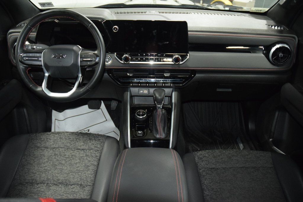 2023 Chevrolet Colorado 4WD Crew Cab Z71 - 22950453 - 29