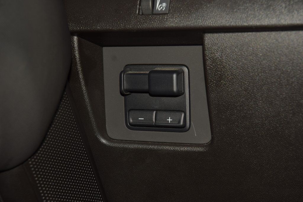 2023 Chevrolet Colorado 4WD Crew Cab Z71 - 22950453 - 36