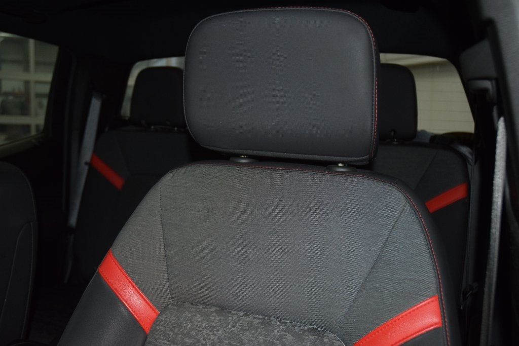 2023 Chevrolet Colorado 4WD Crew Cab Z71 - 22950453 - 42