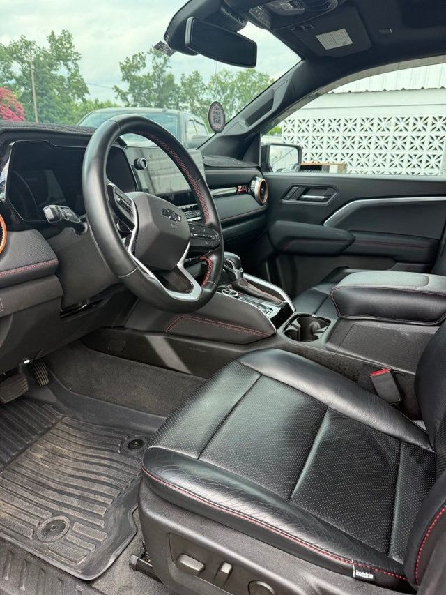 2023 Chevrolet Colorado 4WD Crew Cab Z71 - 23059395 - 11