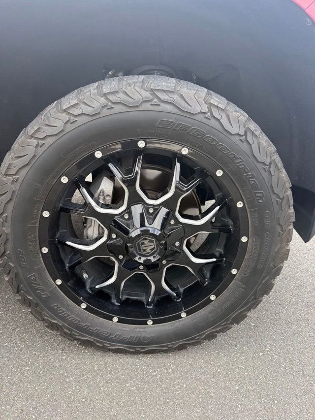 2023 Chevrolet Colorado 4WD Crew Cab Z71 - 23059395 - 21