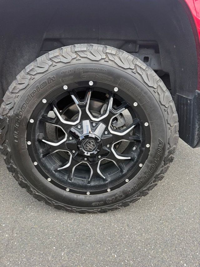 2023 Chevrolet Colorado 4WD Crew Cab Z71 - 23059395 - 25