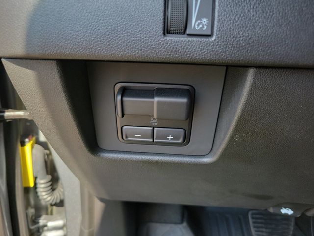 2023 Chevrolet Colorado 4WD Crew Cab Z71 - 22908750 - 17