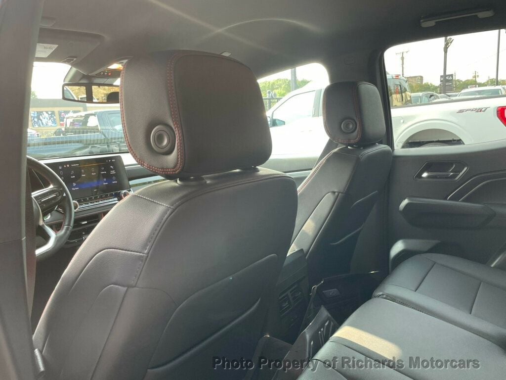 2023 Chevrolet Colorado 4WD Crew Cab Z71 - 22911944 - 15