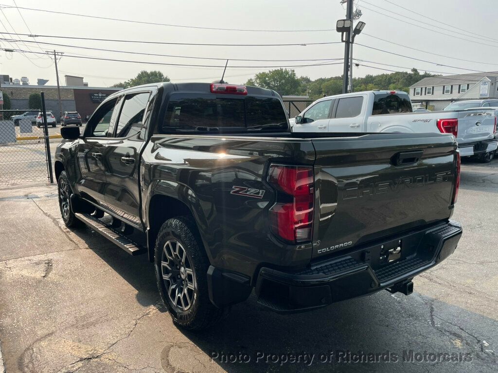 2023 Chevrolet Colorado 4WD Crew Cab Z71 - 22911944 - 5