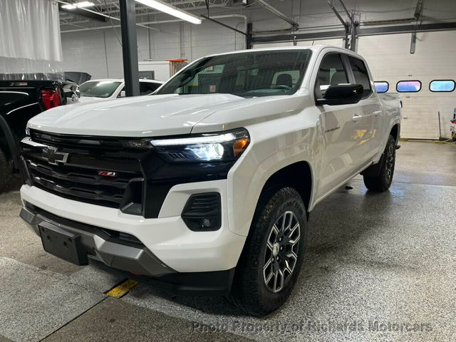 2023 Chevrolet Colorado 4WD Crew Cab Z71 - 22976148 - 8