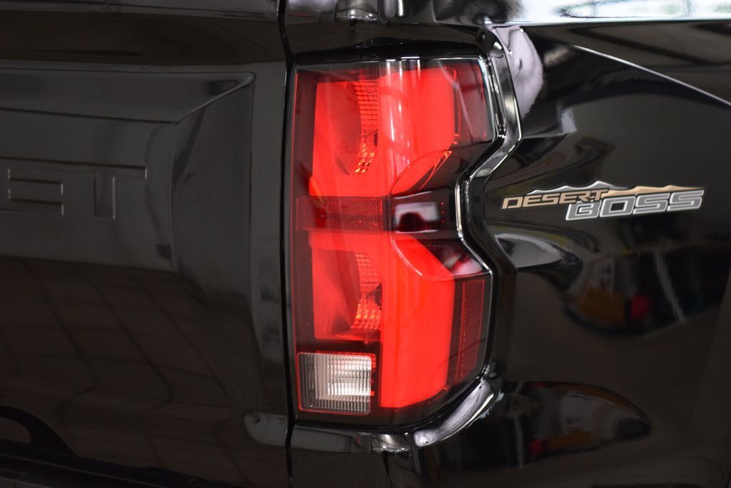 2023 Chevrolet Colorado 4WD Crew Cab ZR2 - 23043399 - 21