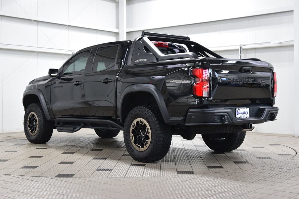 2023 Chevrolet Colorado 4WD Crew Cab ZR2 - 23043399 - 5