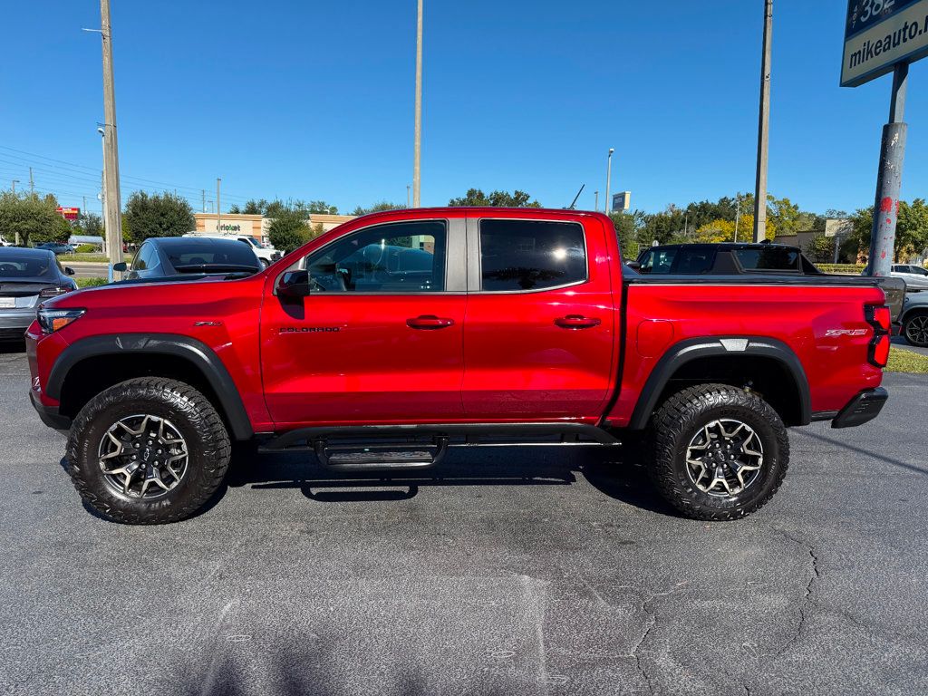 2023 Chevrolet Colorado 4WD Crew Cab ZR2 - 22936226 - 7