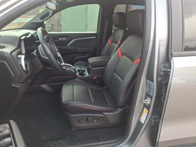 2023 Chevrolet Colorado 4WD Z71 - 23092205 - 11