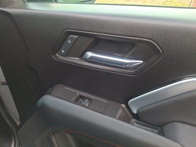 2023 Chevrolet Colorado 4WD Z71 - 23092205 - 35