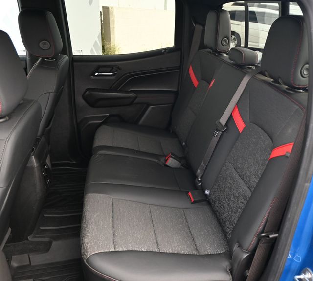 2023 Chevrolet Colorado 4X4 Crew Cab Z71 Convenience Package II Technology Package - 22996822 - 14