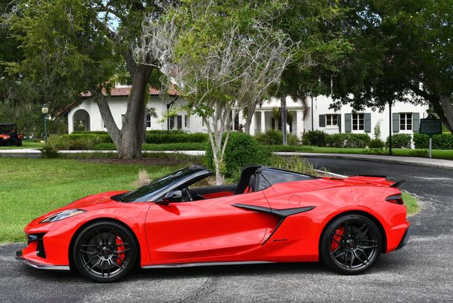 2023 Chevrolet Corvette 2 Door Z06 Convertible W/3LZ & Carbon Ceramic Brakes - 23079240 - 28
