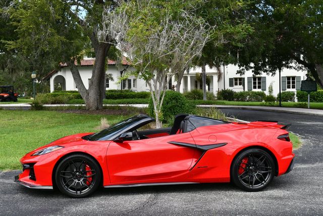 2023 Chevrolet Corvette 2 Door Z06 Convertible W/3LZ & Carbon Ceramic Brakes - 23079240 - 2