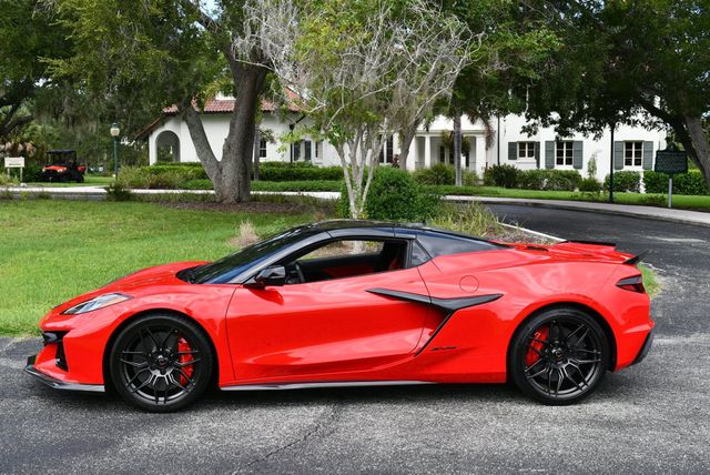 2023 Chevrolet Corvette 2 Door Z06 Convertible W/3LZ & Carbon Ceramic Brakes - 23079240 - 31