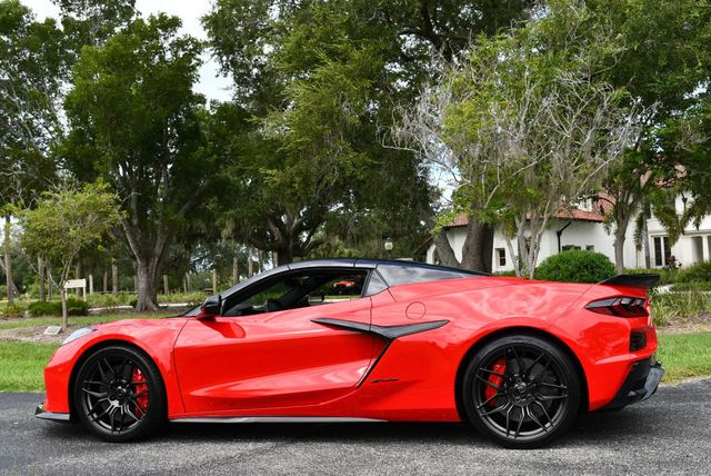 2023 Chevrolet Corvette 2 Door Z06 Convertible W/3LZ & Carbon Ceramic Brakes - 23079240 - 3