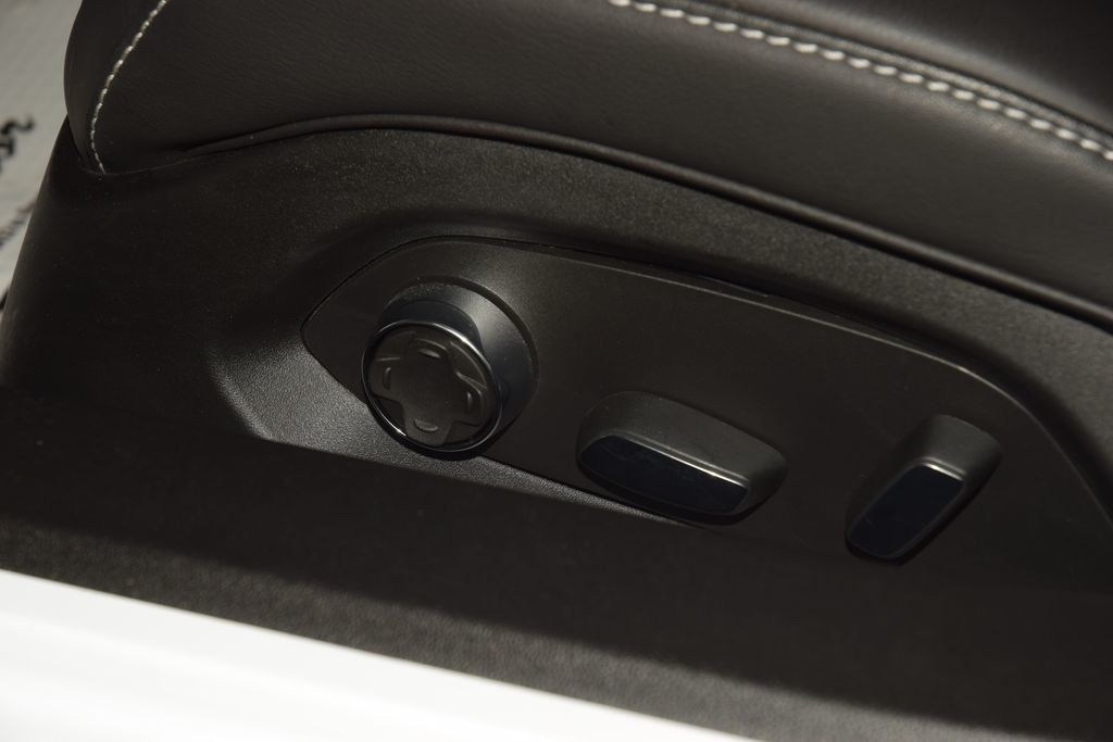 2023 Chevrolet Corvette 2dr Stingray Convertible w/2LT - 22998322 - 33