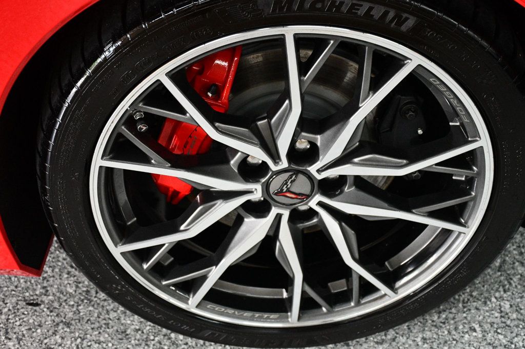 Chevrolet Corvette photo 27