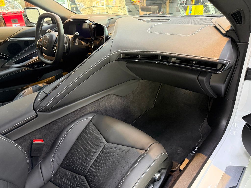2023 Chevrolet Corvette 2LT Z51 Coupe photo 32