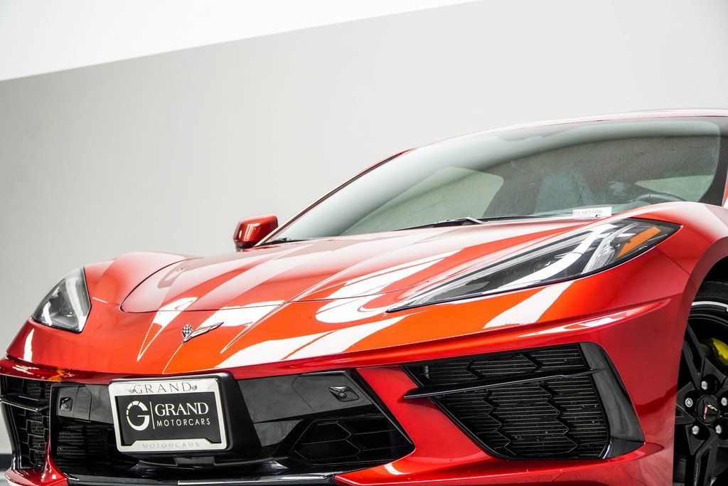 2023 Chevrolet Corvette Stingray Coupe 2LT photo 2